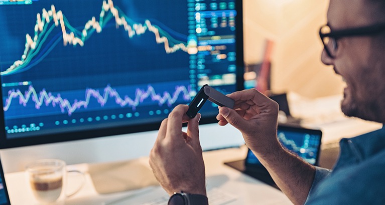 Understanding the Benefits of Crypto Paper Trading Understanding the Benefits of Crypto Paper Trading